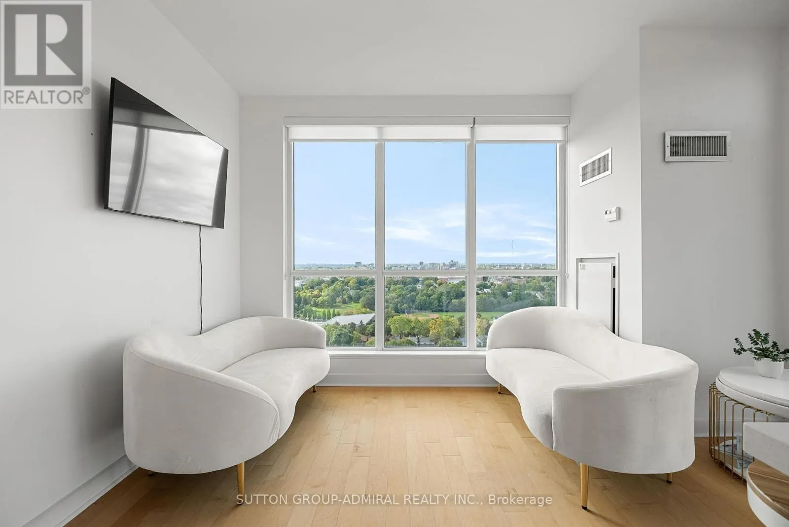 PH02 - 58 ORCHARD VIEW BLVD., TORONTO BOULEVARD