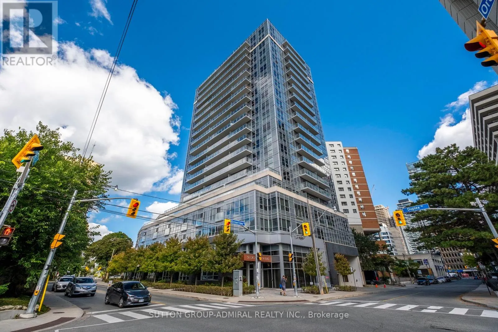 PH02 - 58 ORCHARD VIEW BLVD., TORONTO BOULEVARD