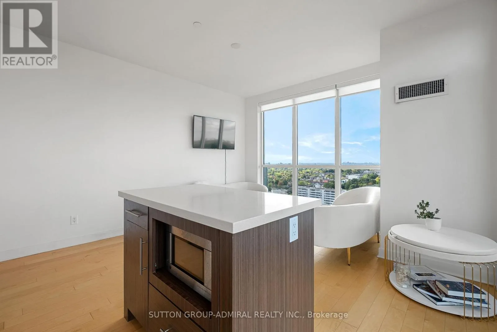 PH02 - 58 ORCHARD VIEW BLVD., TORONTO BOULEVARD