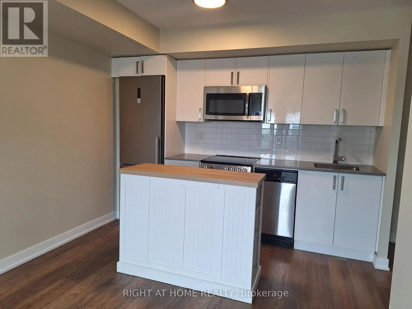 1204 - 38 MONTE KWINTER COURT