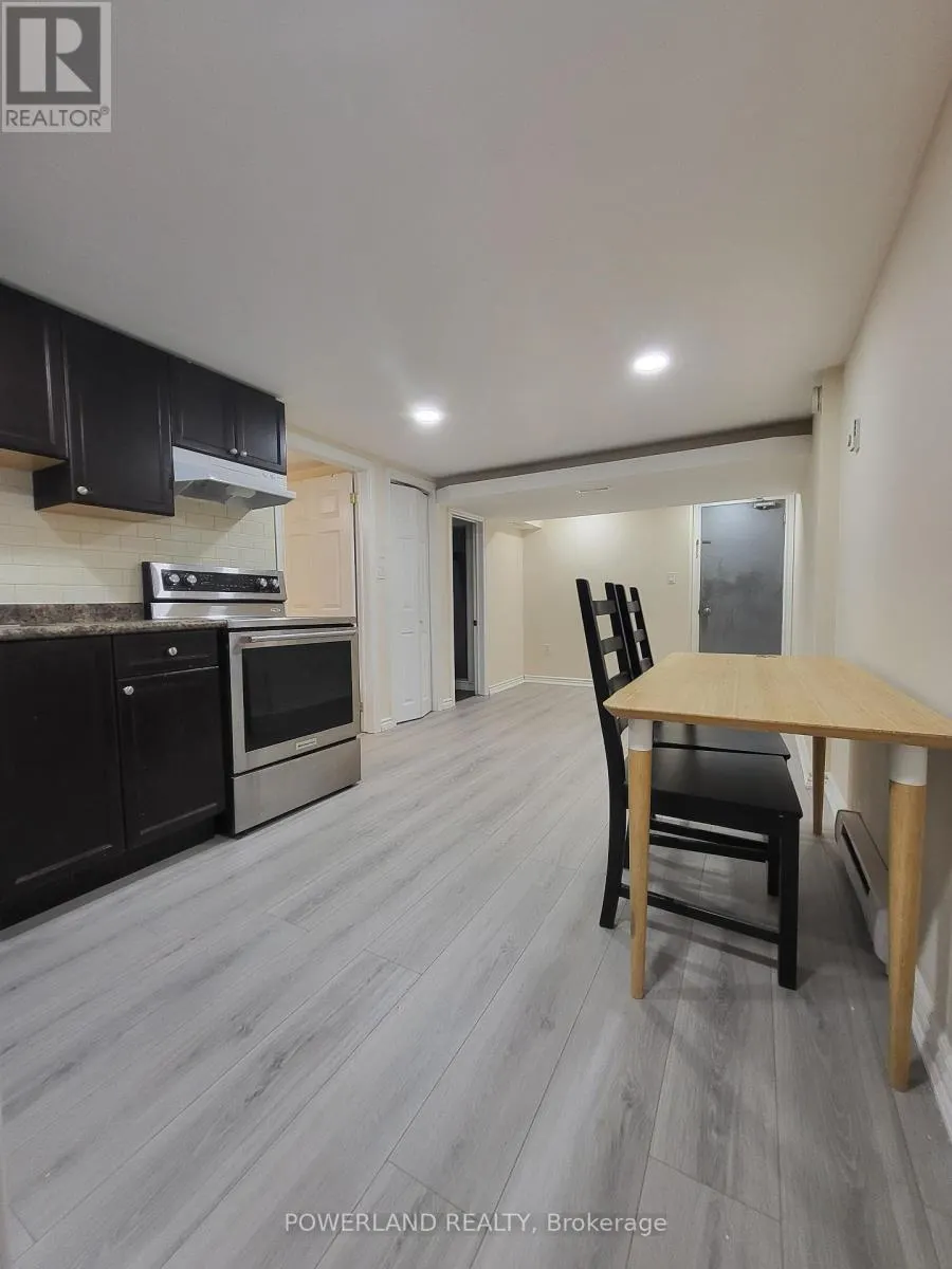 UNIT C - 46 TRANSWELL AVENUE