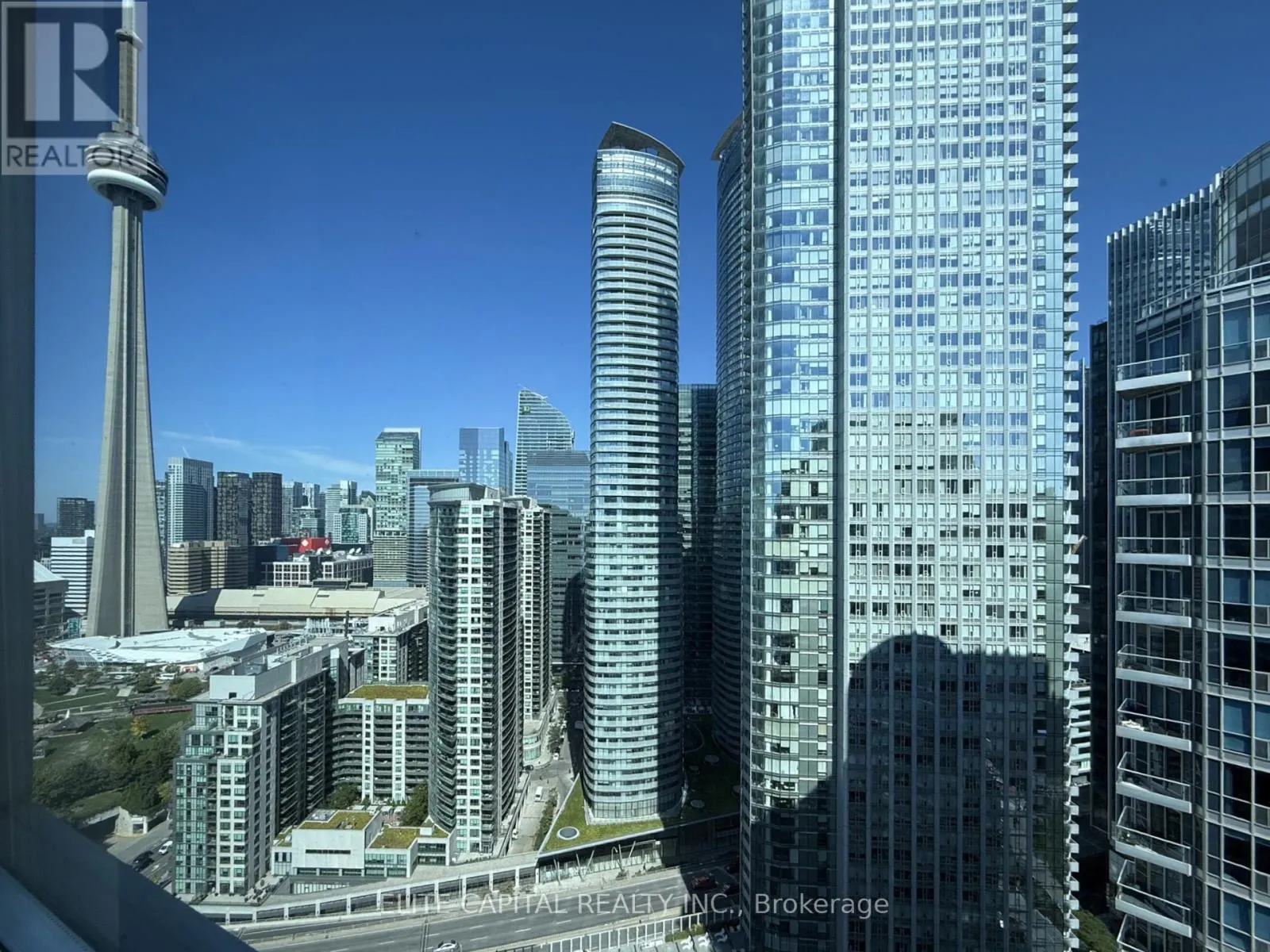 3301 - 208 QUEENS QUAY W