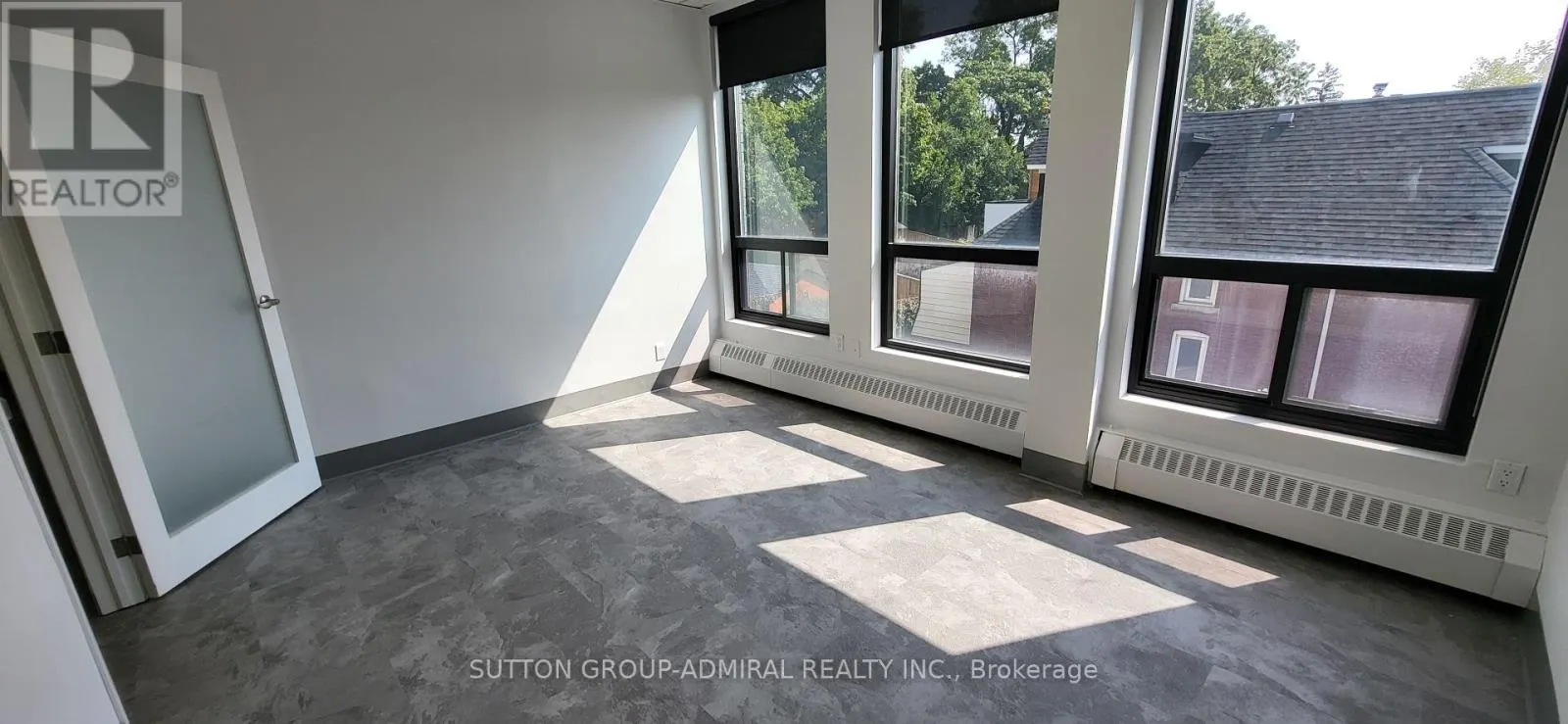 204 - 845 ST CLAIR AVENUE W