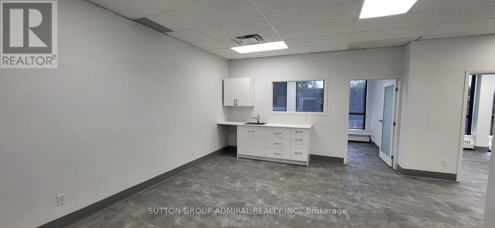 204 - 845 ST CLAIR AVENUE W