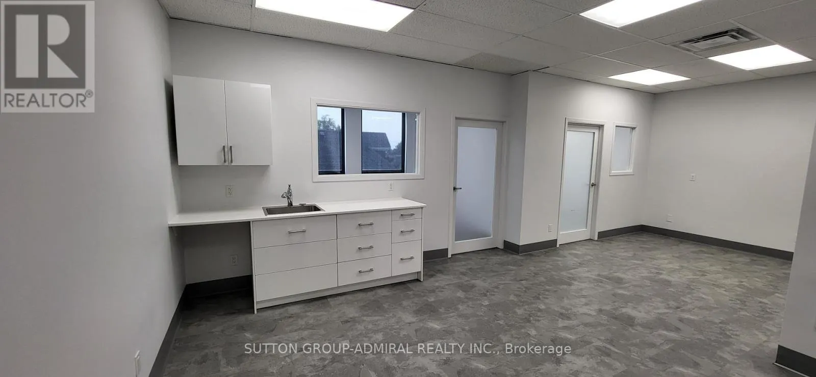 204 - 845 ST CLAIR AVENUE W