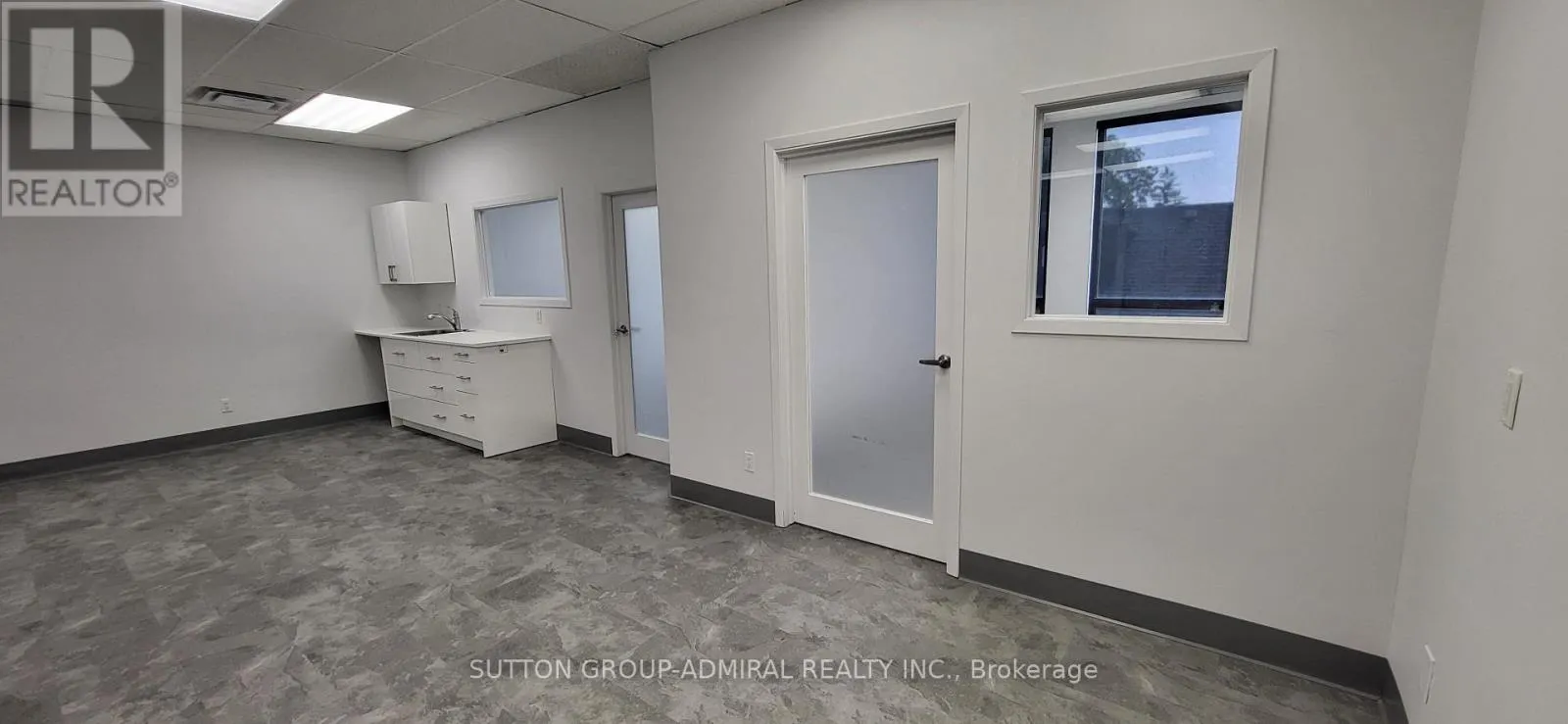 204 - 845 ST CLAIR AVENUE W