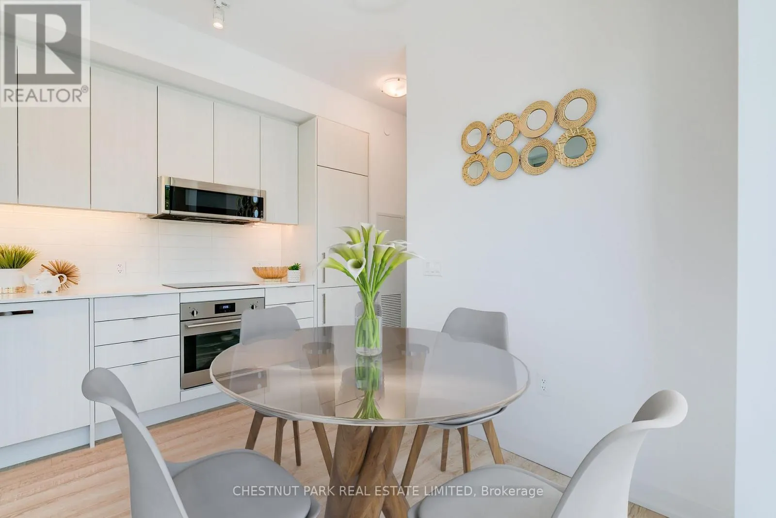 406 - 250 LAWRENCE AVENUE W