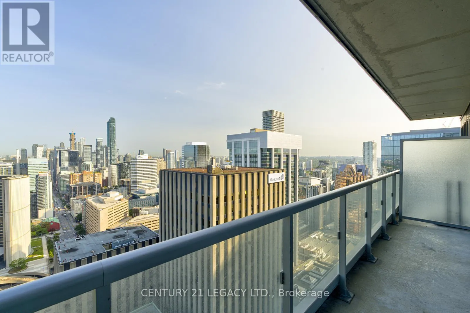 4201 - 70 TEMPERANCE STREET