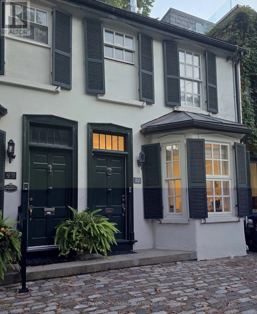 51 BOSWELL AVENUE