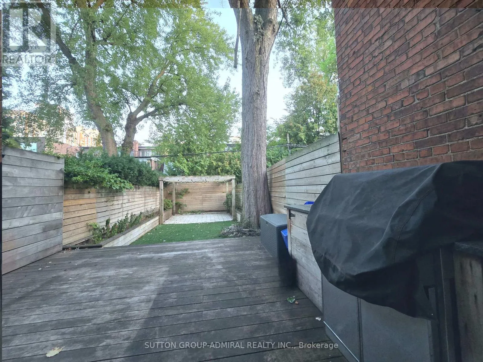 51 BOSWELL AVENUE