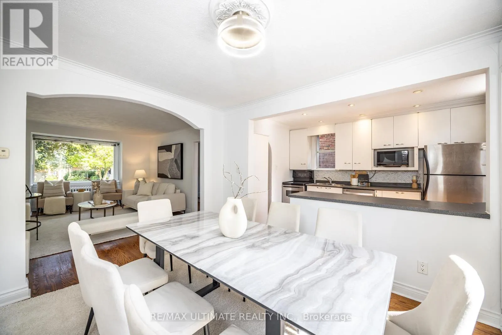 221 DONLEA DRIVE