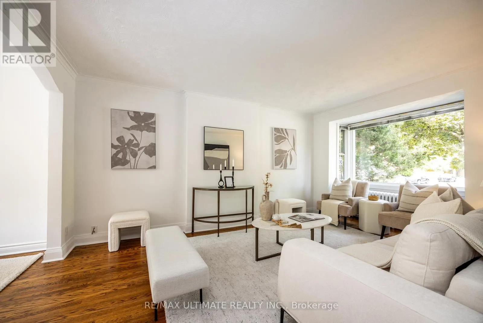 221 DONLEA DRIVE