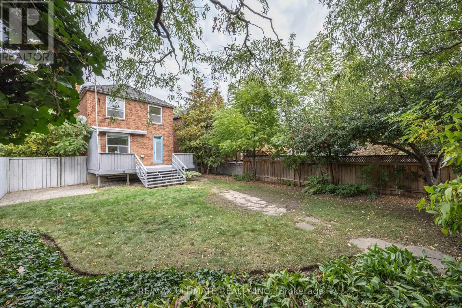 221 DONLEA DRIVE