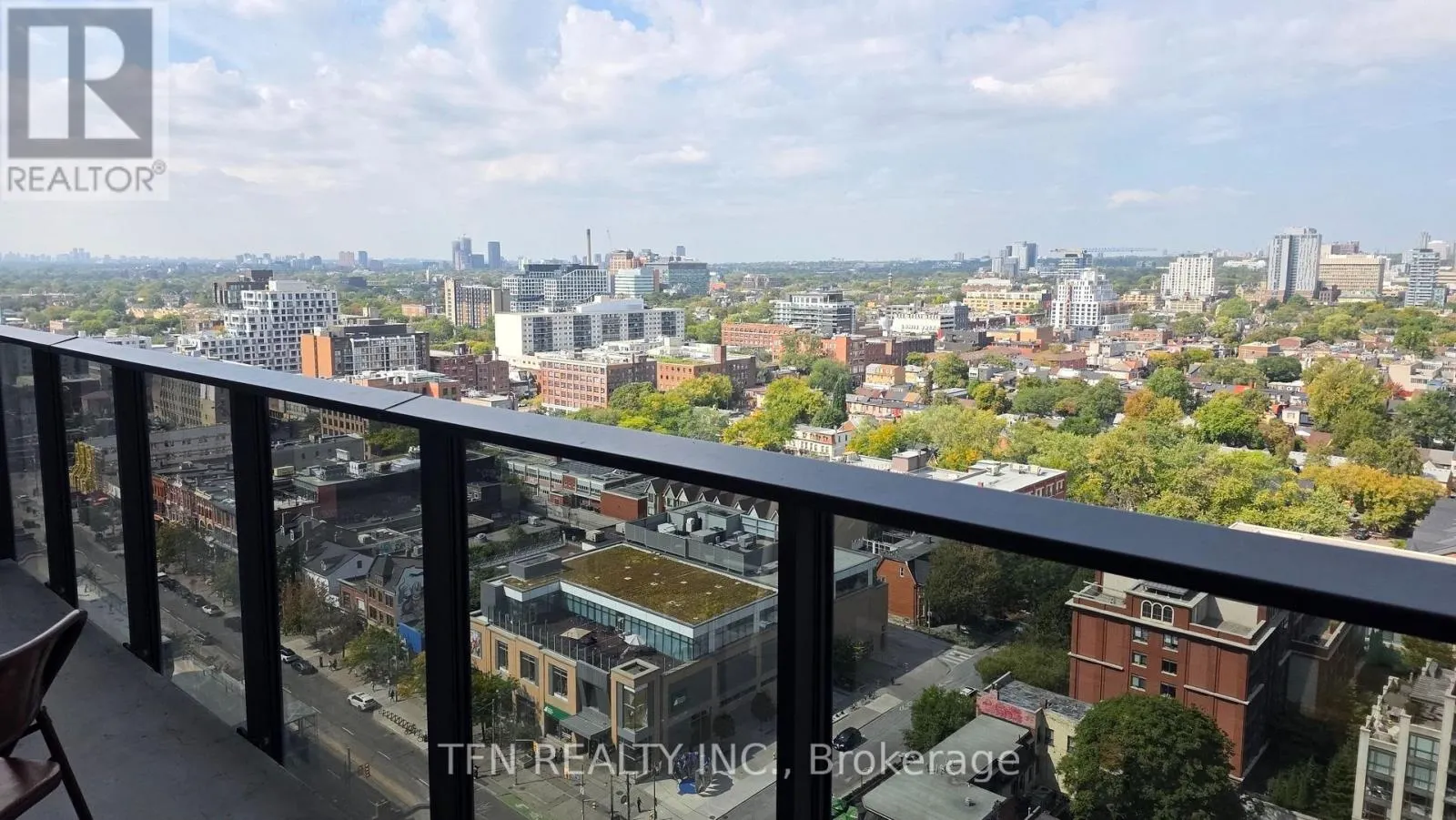 2312 - 330 RICHMOND STREET W