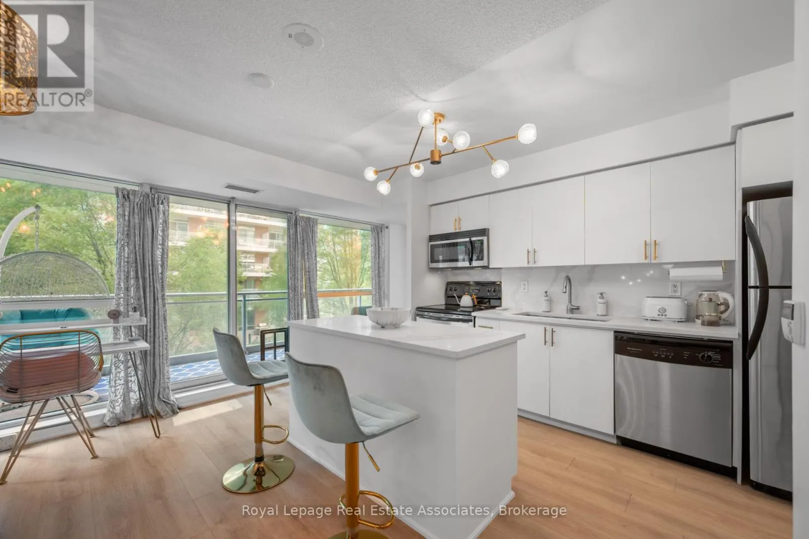 222 - 80 WESTERN BATTERY ROAD