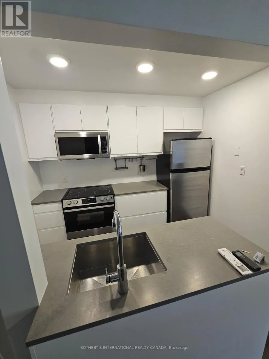 #1 - 1458 BAYVIEW AVENUE