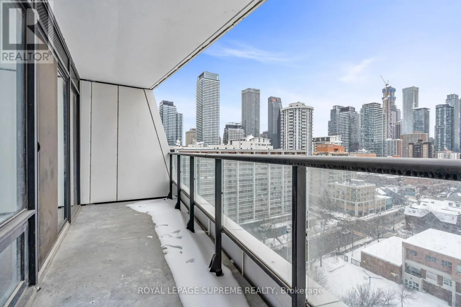 1711 - 85 WOOD STREET