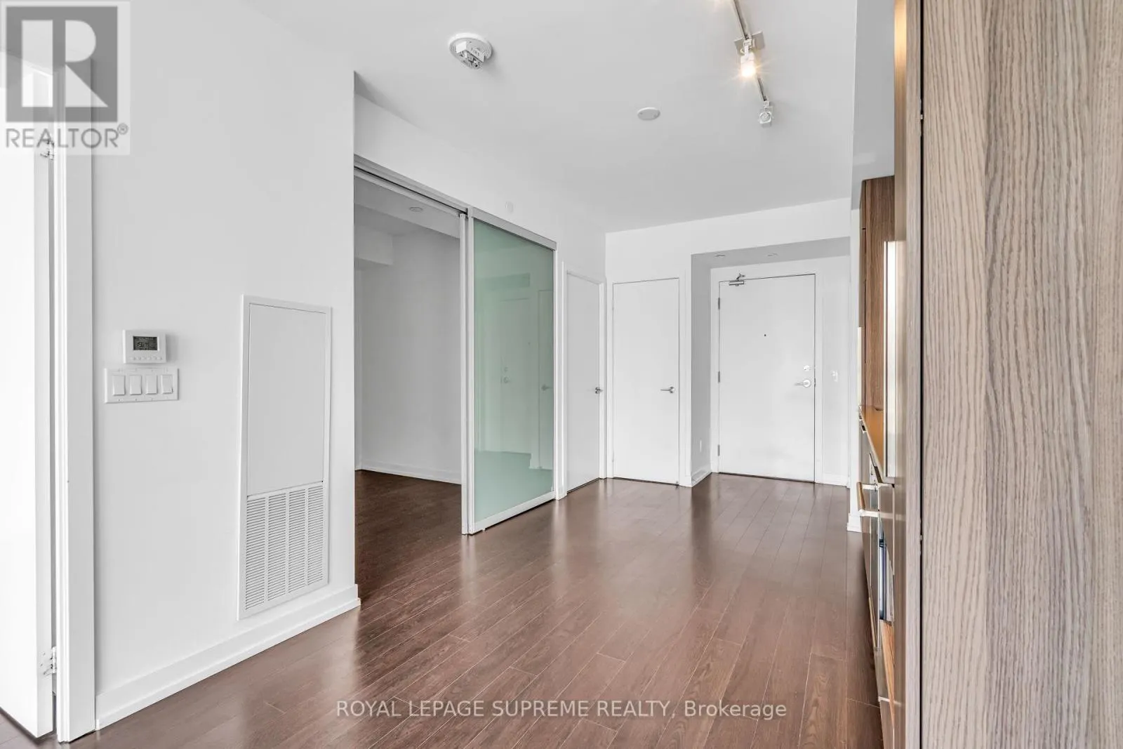 1711 - 85 WOOD STREET