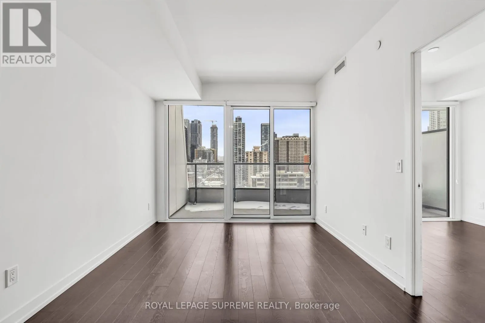1711 - 85 WOOD STREET