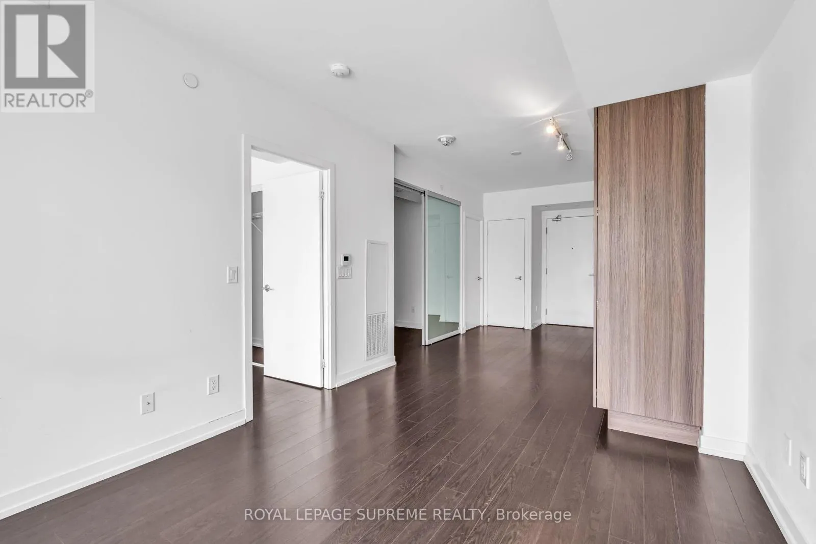 1711 - 85 WOOD STREET