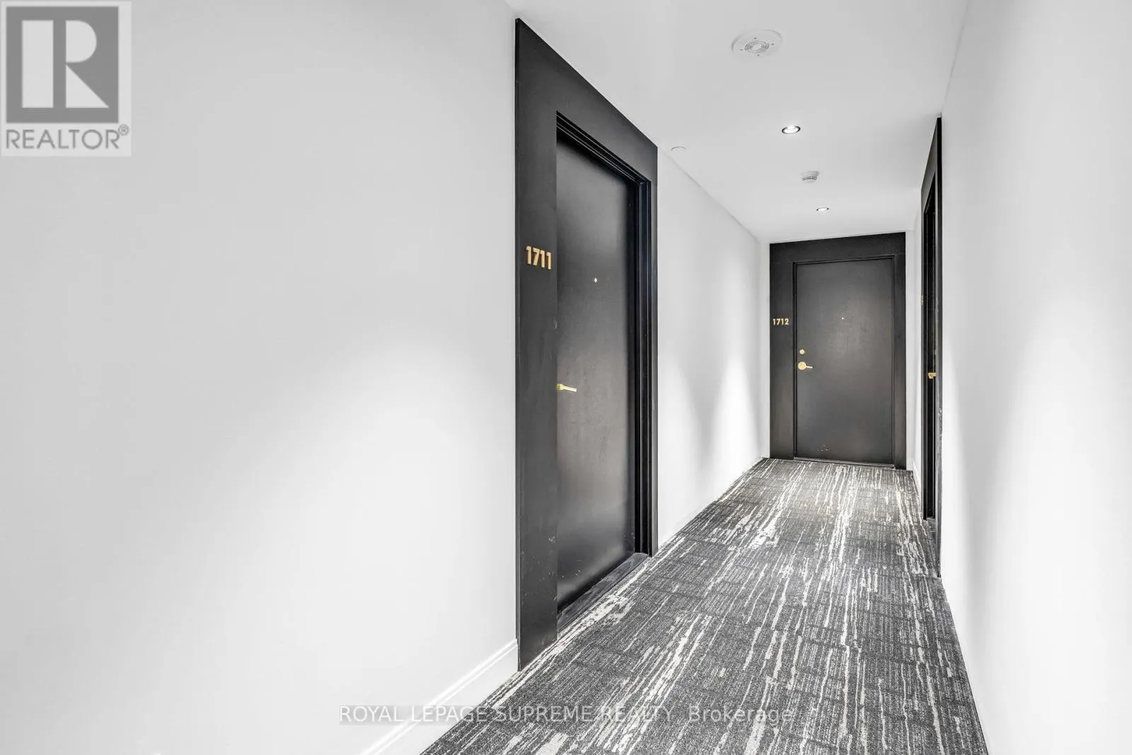 1711 - 85 WOOD STREET