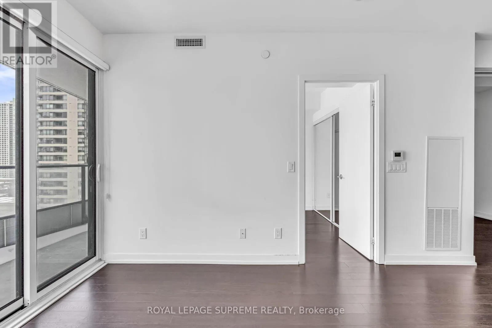 1711 - 85 WOOD STREET