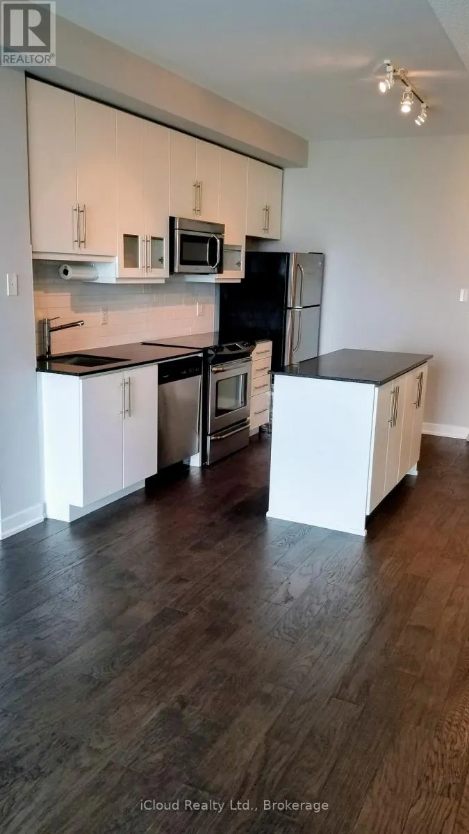1212 - 1171 QUEEN STREET W