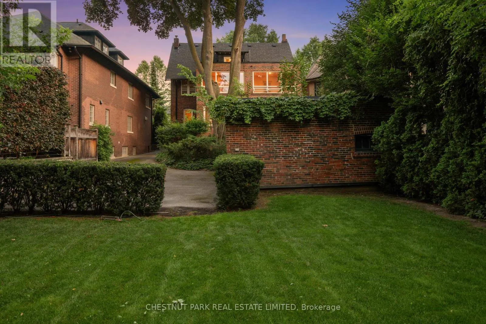 36 GLENVIEW AVENUE
