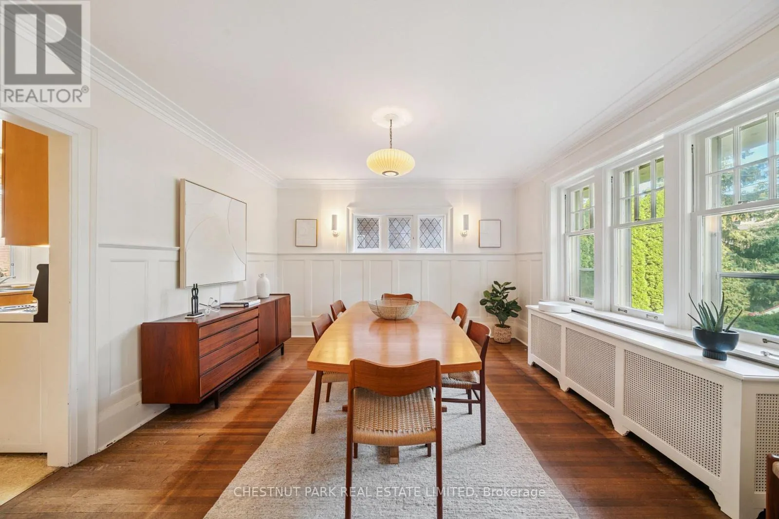 36 GLENVIEW AVENUE