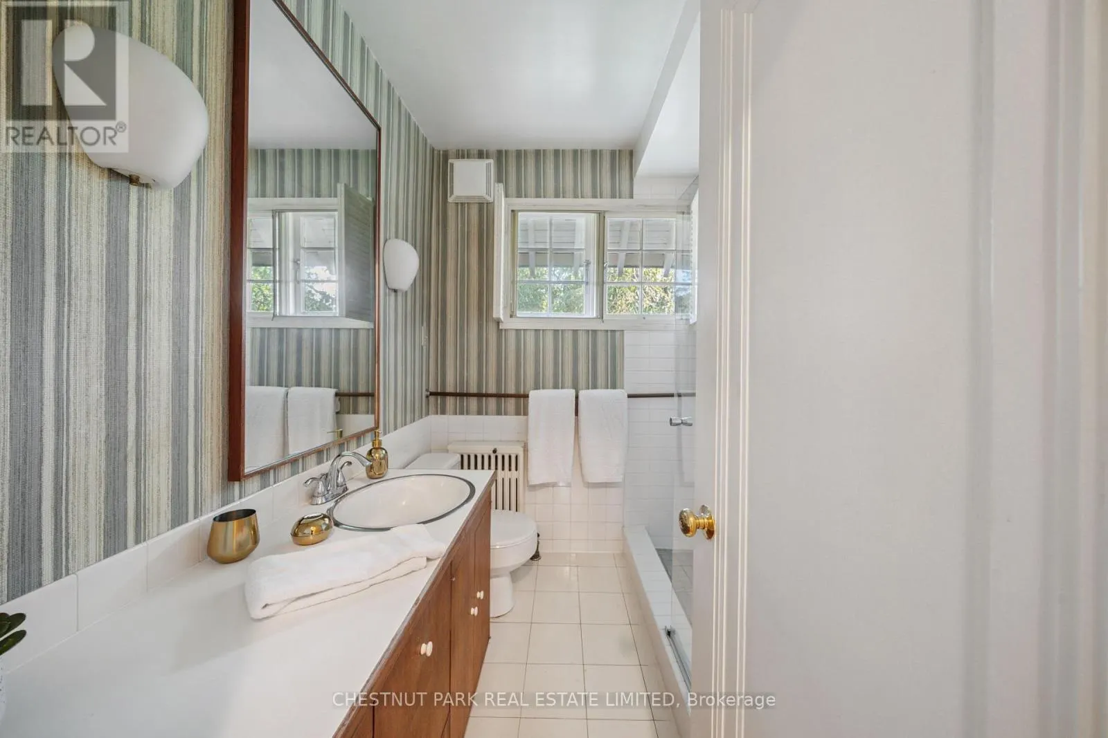 36 GLENVIEW AVENUE