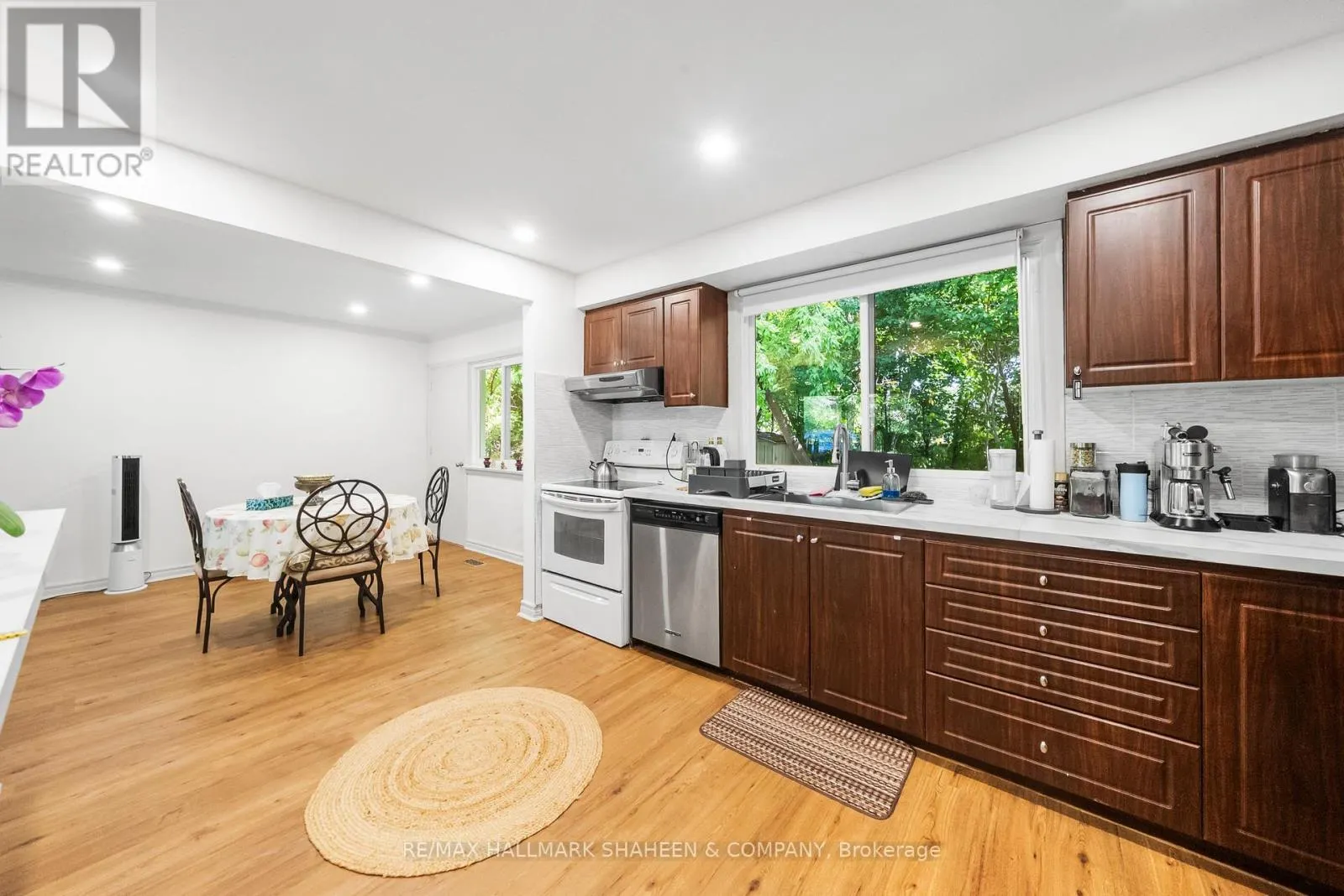 MAIN - 1015 WILLOWDALE AVENUE