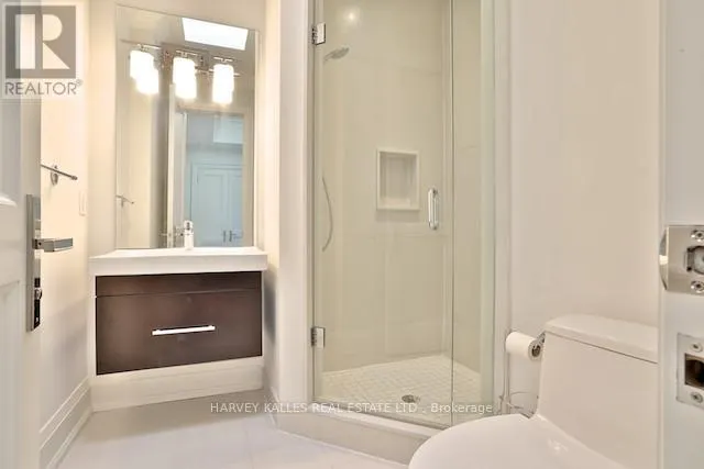 405B MELROSE AVENUE