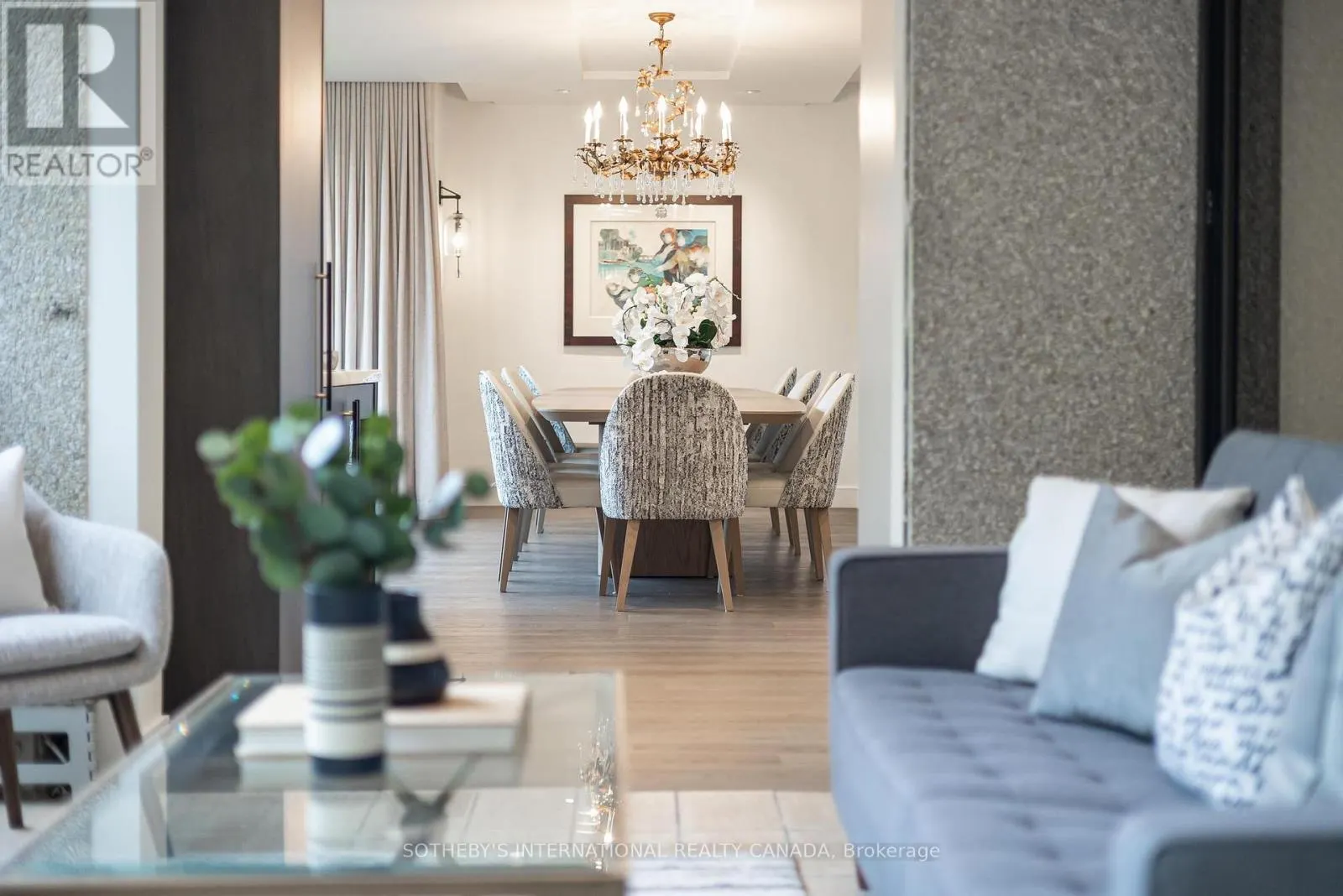 405 - 342 SPADINA ROAD