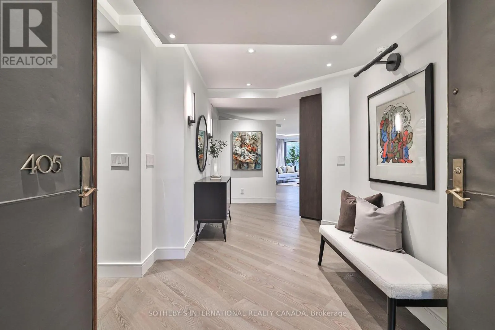 405 - 342 SPADINA ROAD