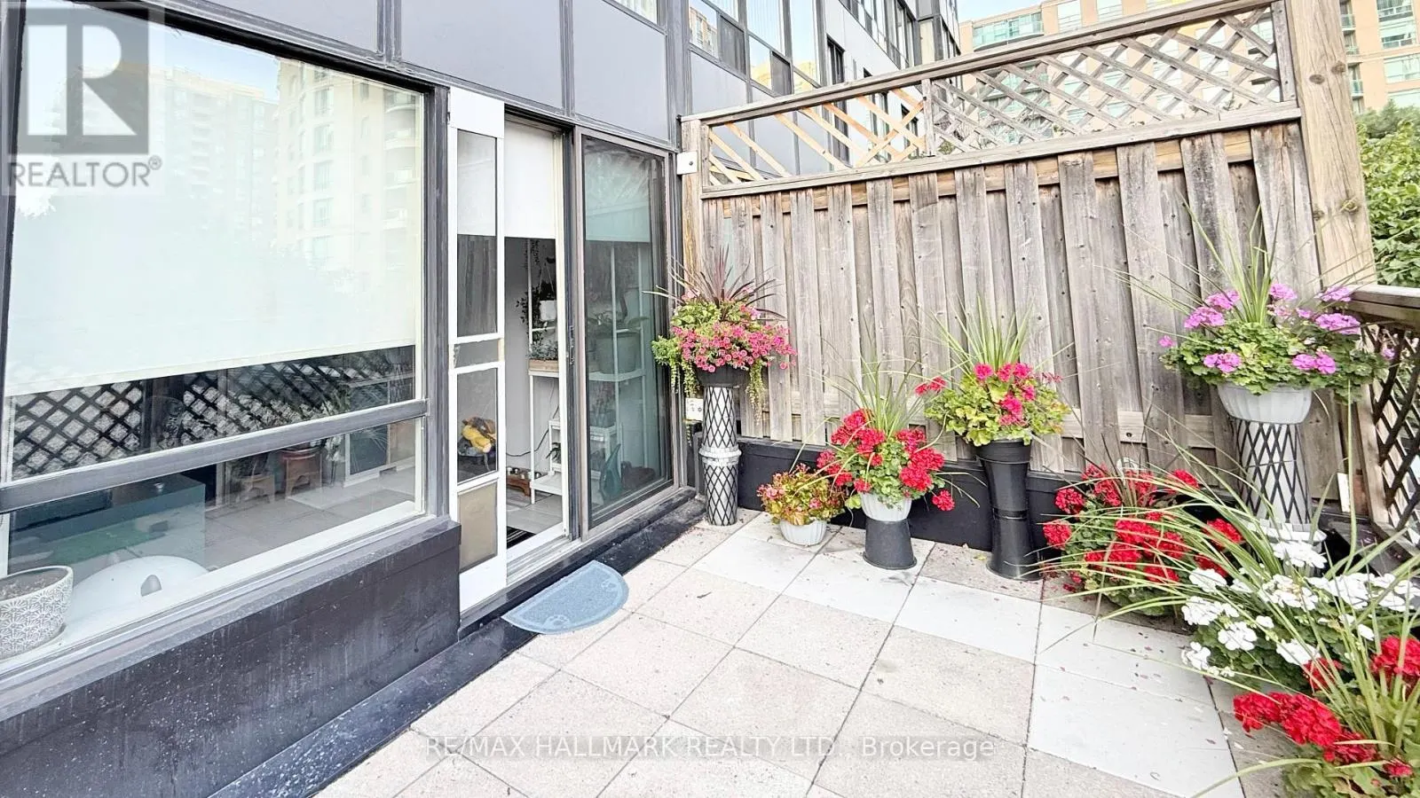 203 - 7 BISHOP AVENUE