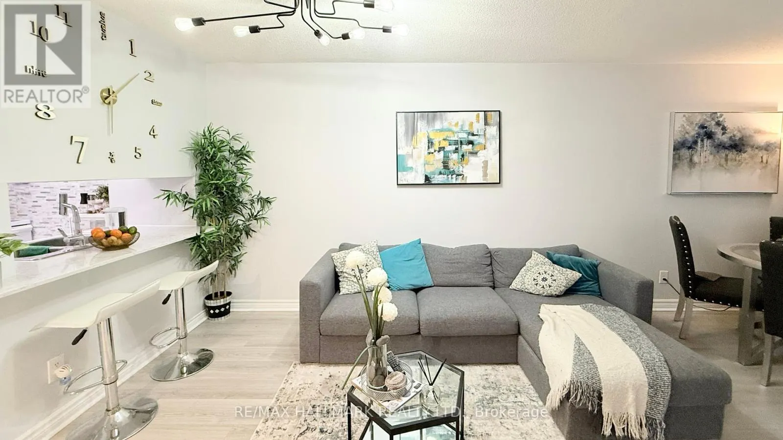 203 - 7 BISHOP AVENUE