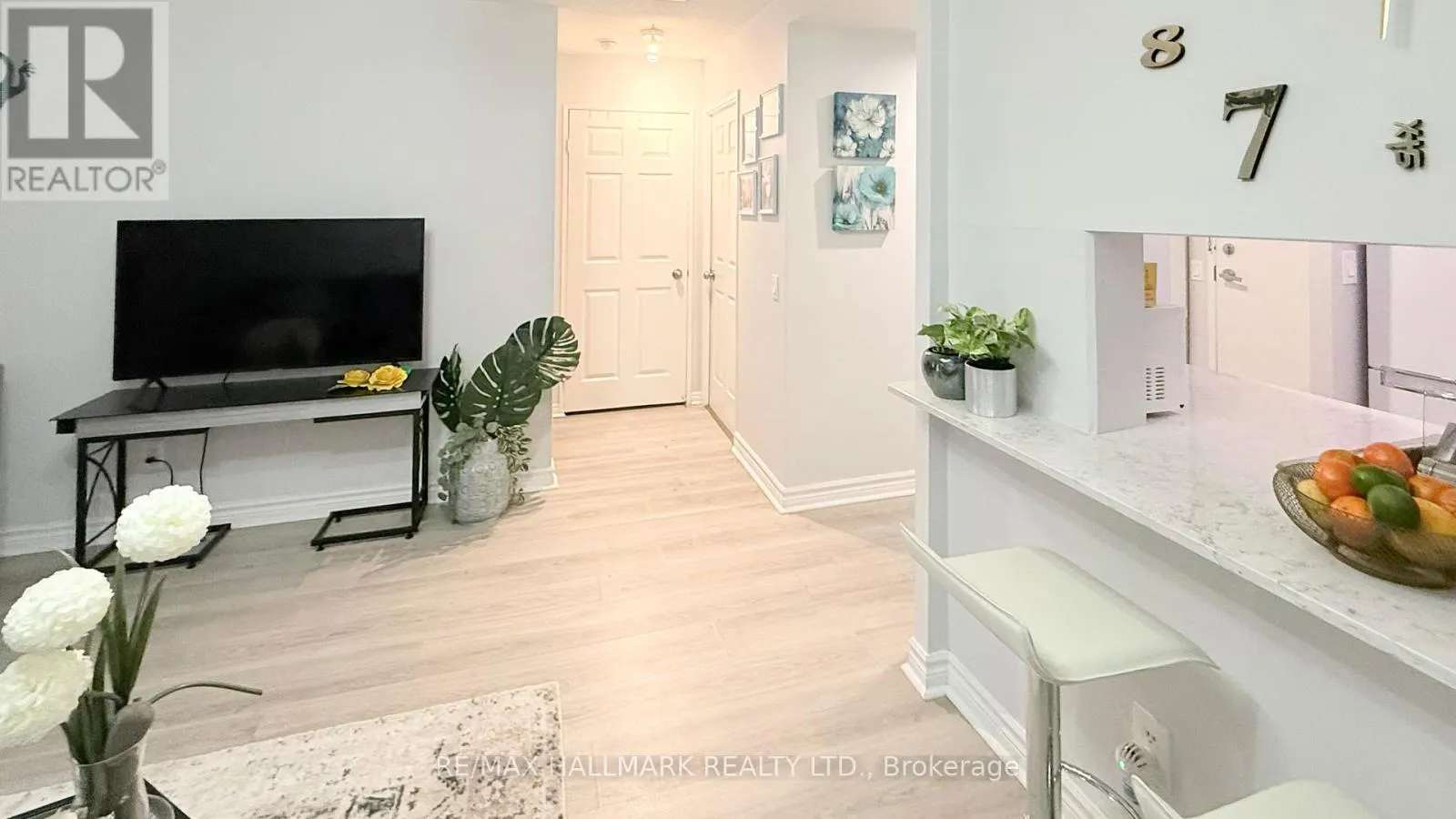 203 - 7 BISHOP AVENUE
