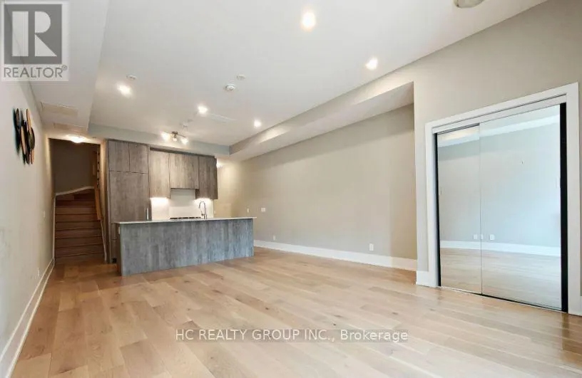 UNIT 11 - 270 DAVENPORT ROAD