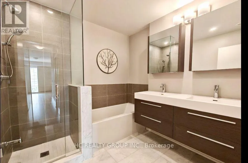 UNIT 11 - 270 DAVENPORT ROAD
