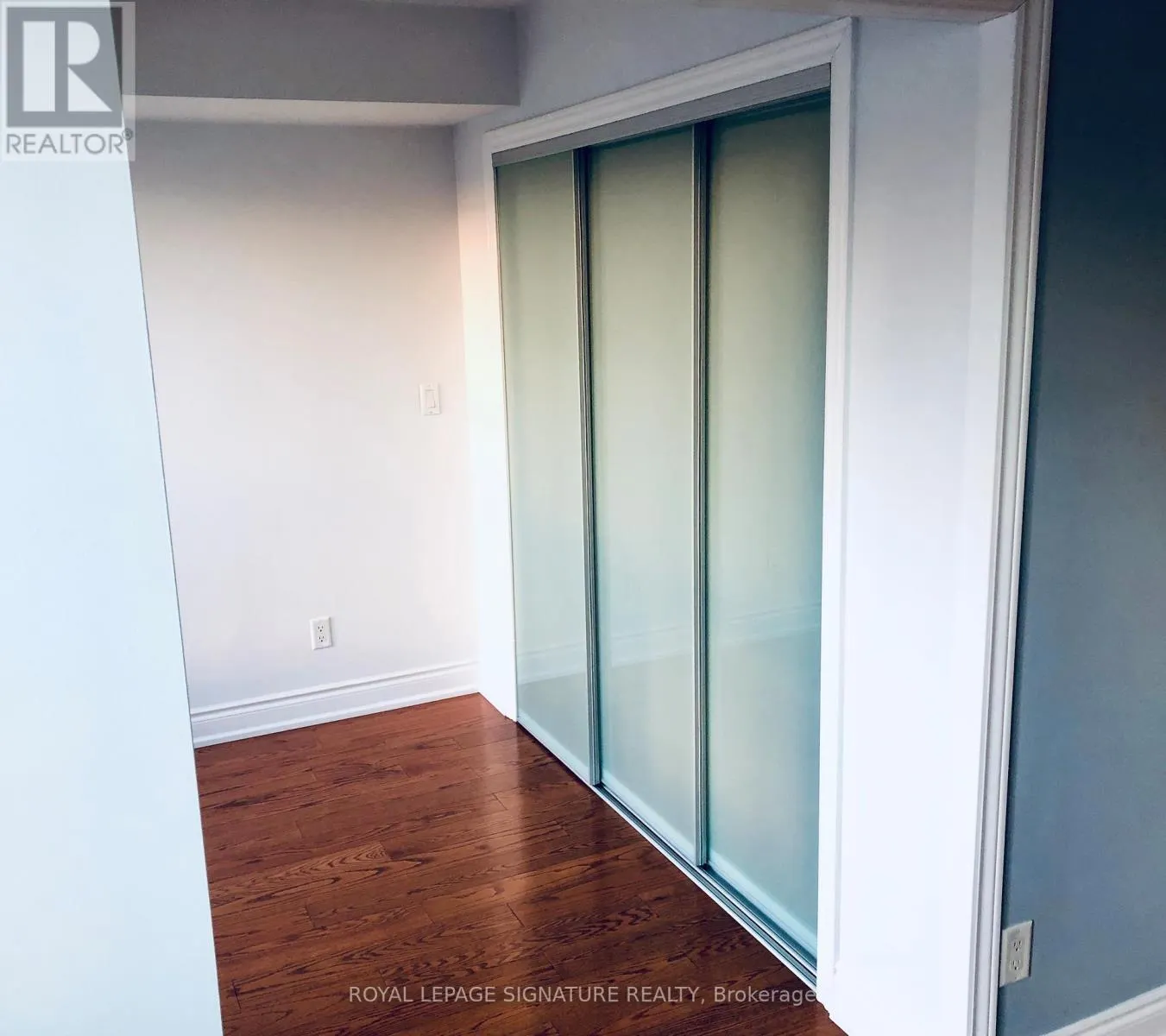 1039 - 109 FRONT STREET E