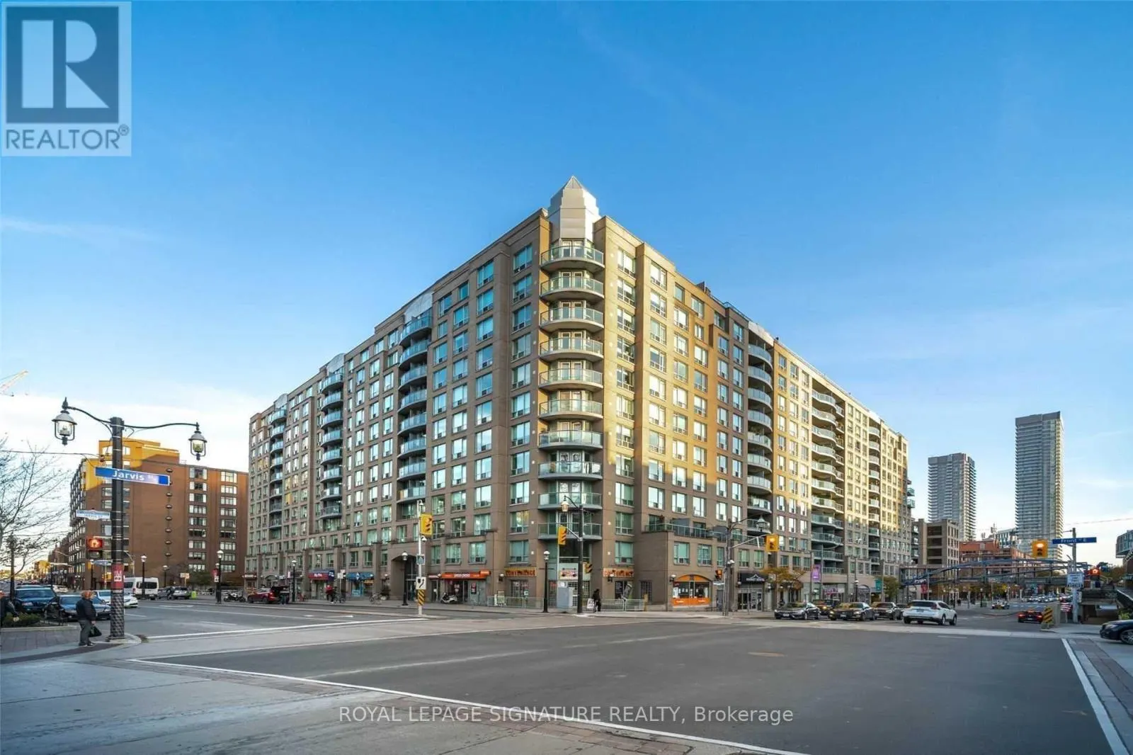 1039 - 109 FRONT STREET E