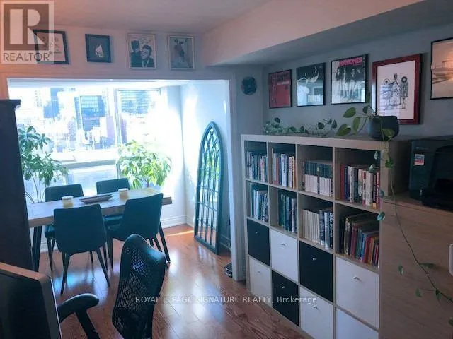 1039 - 109 FRONT STREET E