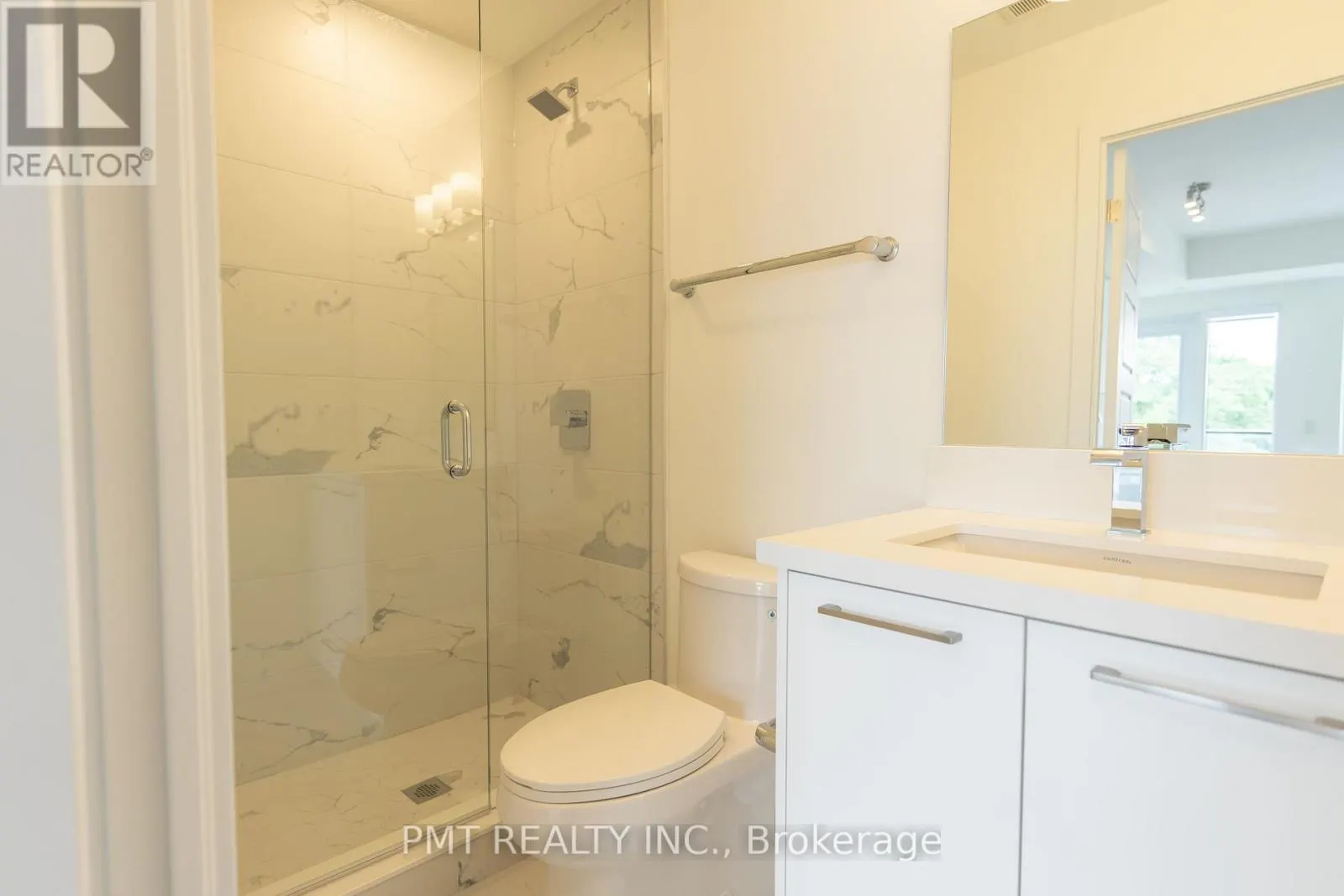 37 - 851 SHEPPARD AVENUE W