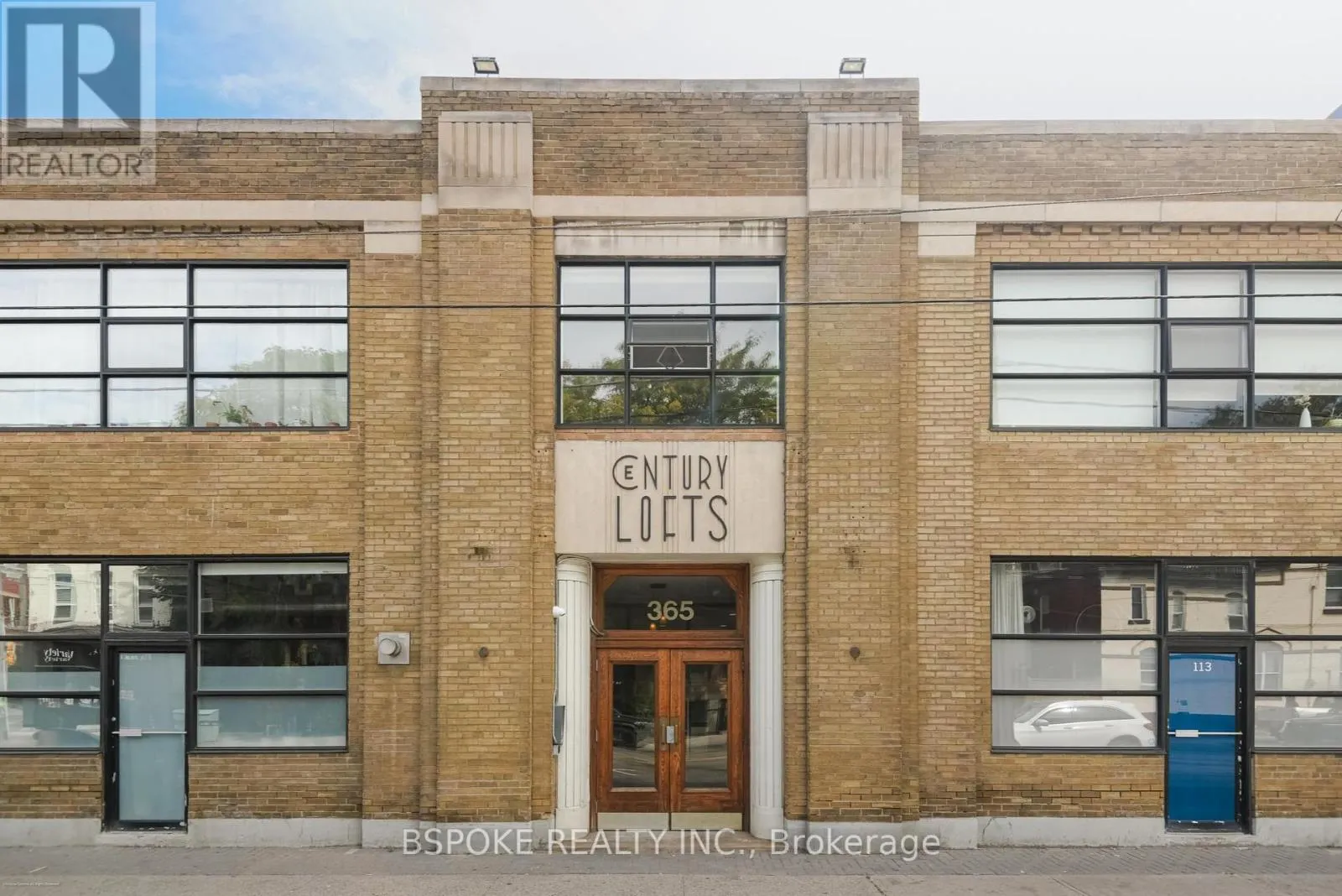 115 - 365 DUNDAS STREET E