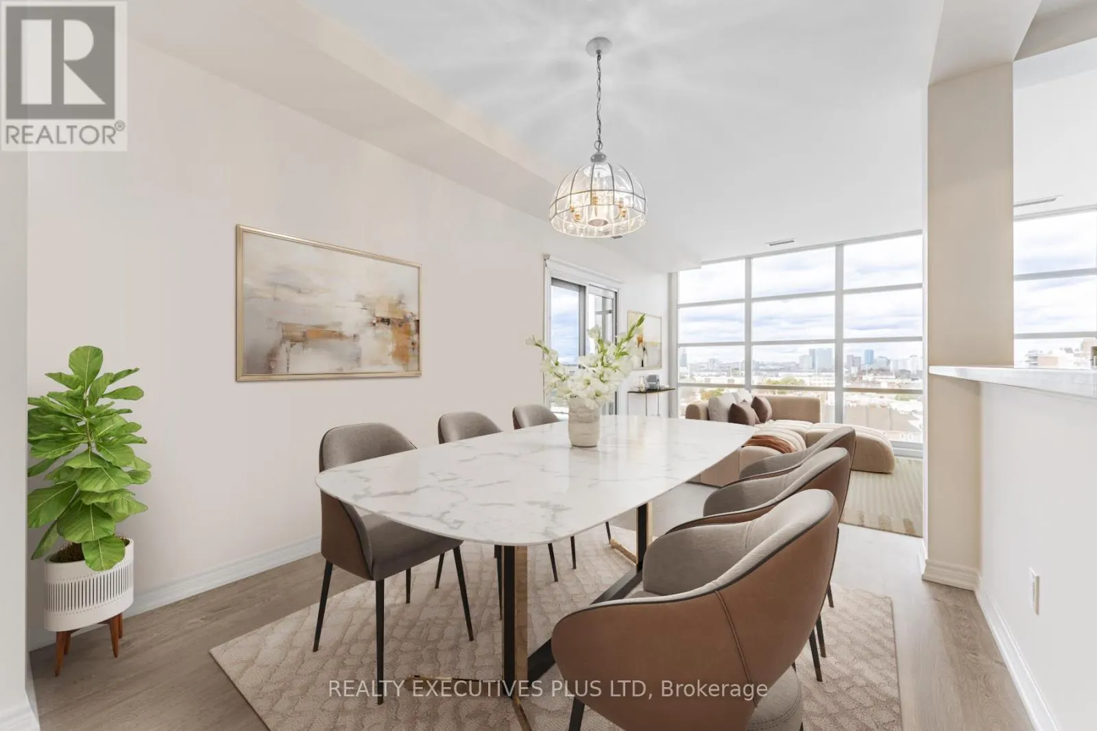 709 - 1 LEASIDE PARK DRIVE