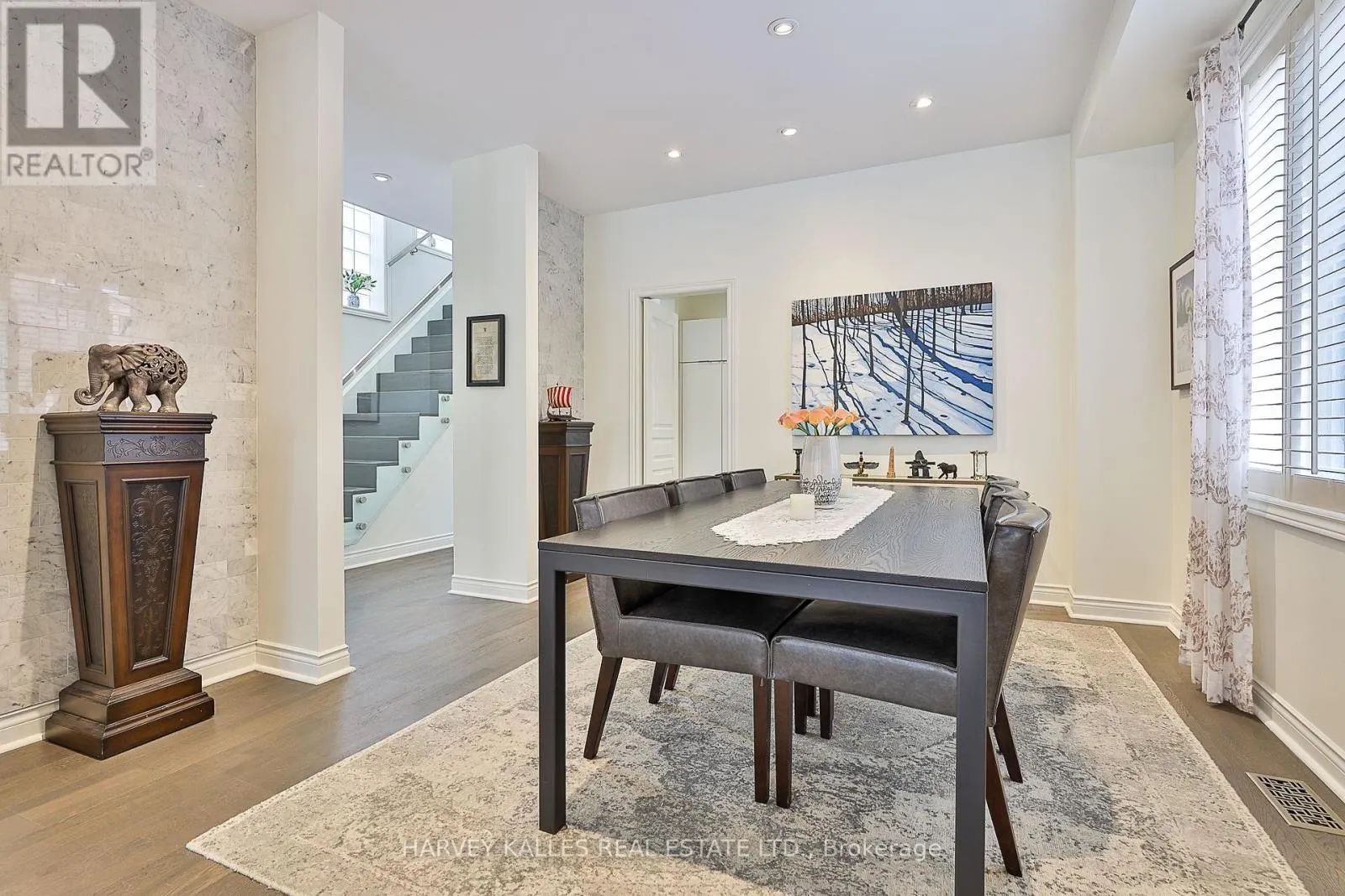 8 WEETWOOD STREET