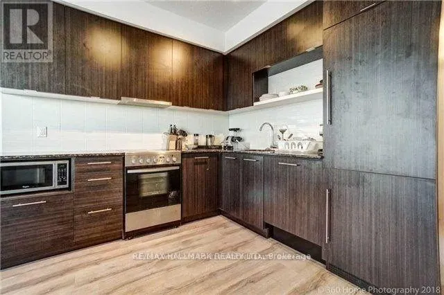 1403 - 435 RICHMOND STREET W