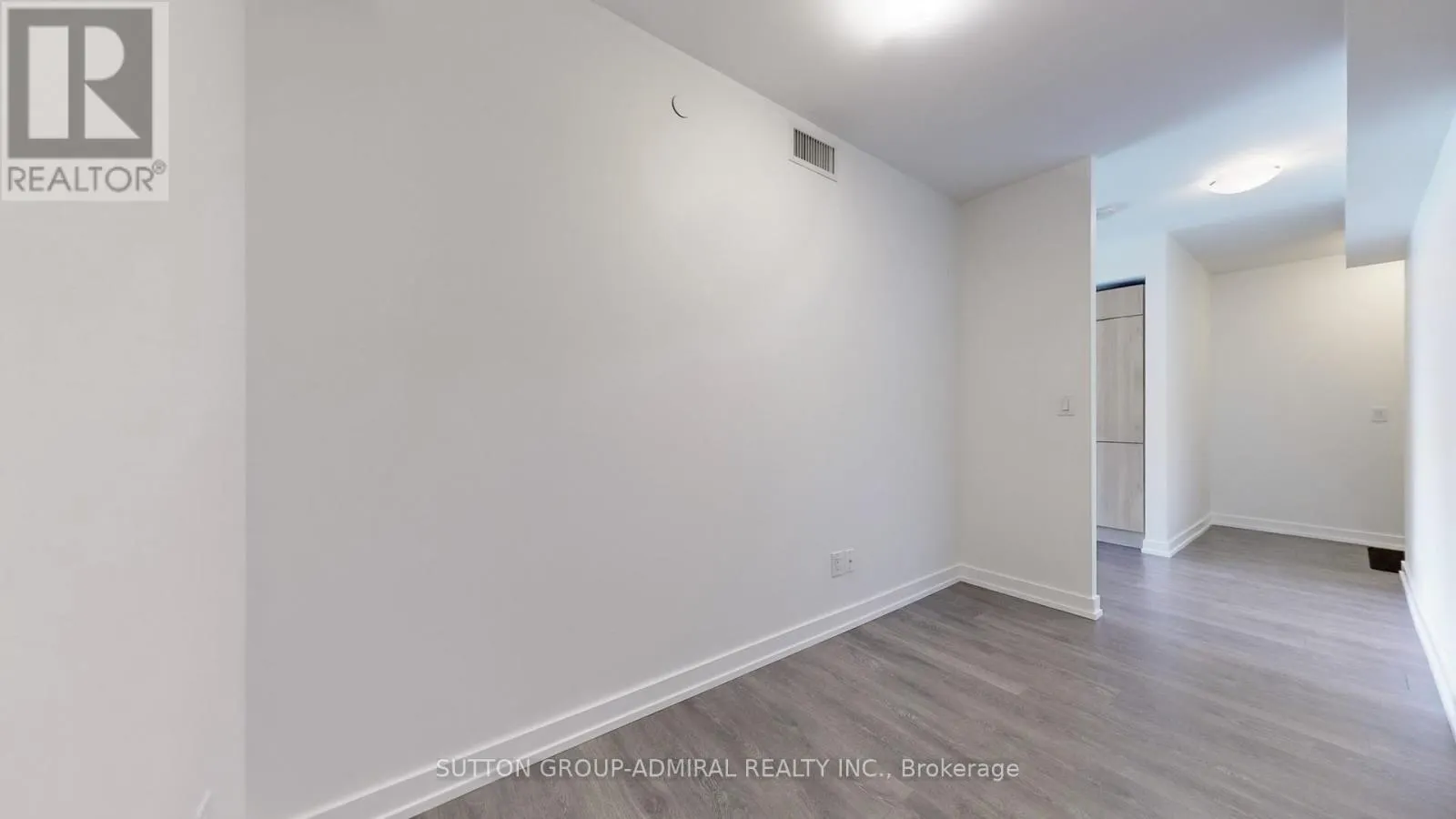 1601 - 159 WELLESLEY STREET E