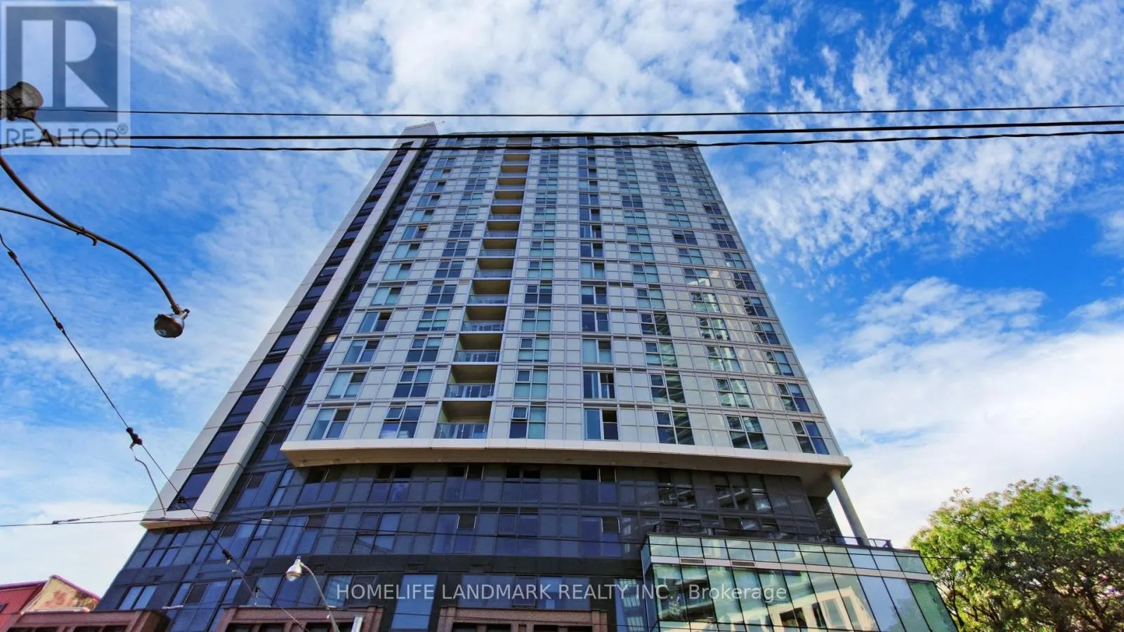 609 - 219 DUNDAS STREET E