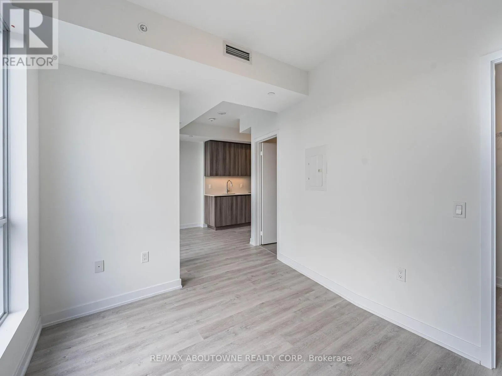 1507 - 15 RICHARDSON STREET
